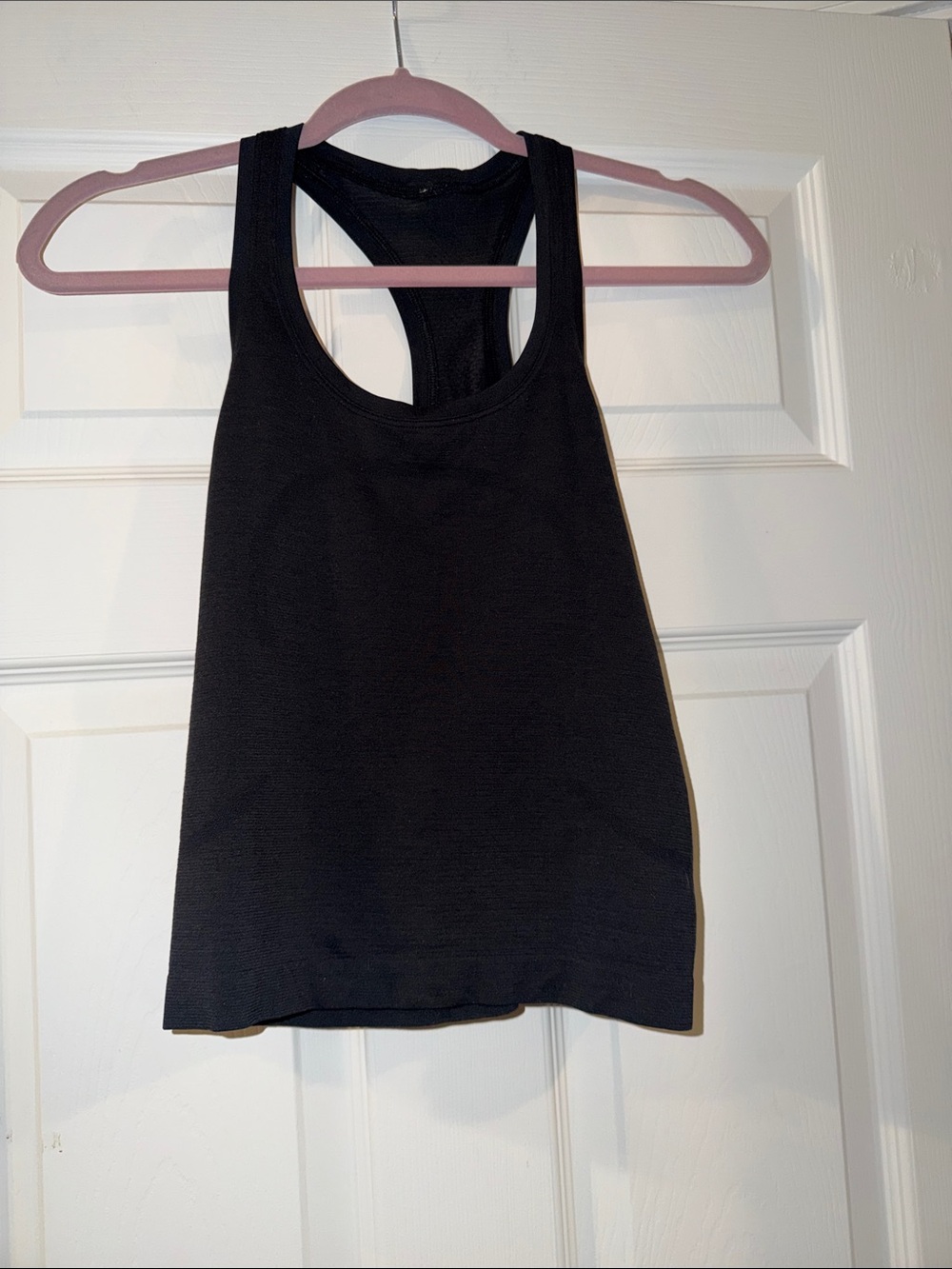 Lululemon Swiftly tank top race length size 6 black